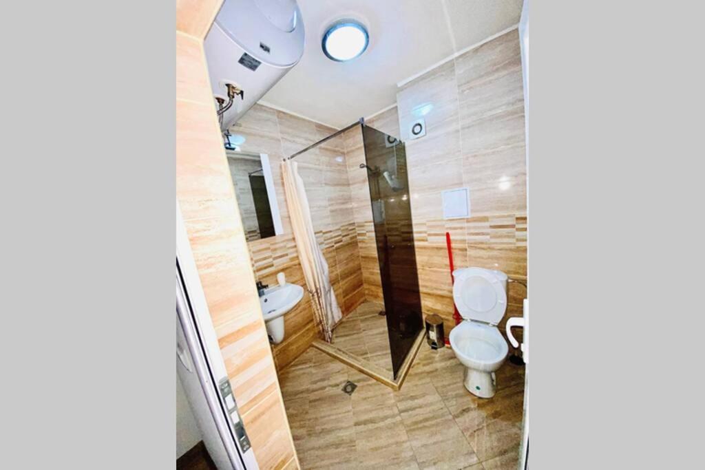 Appartement Large Studio In Studentski Grad With Huge Terrace à Sofia Extérieur photo